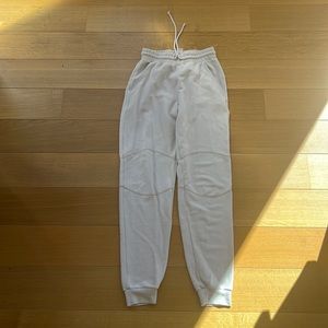 Alo Micro-waffle sweatpants in ivory